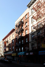 109 Eldridge St in New York, NY - Building Photo - Building Photo