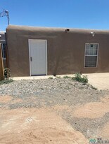 908.5 Bullock Ct in Artesia, NM - Building Photo