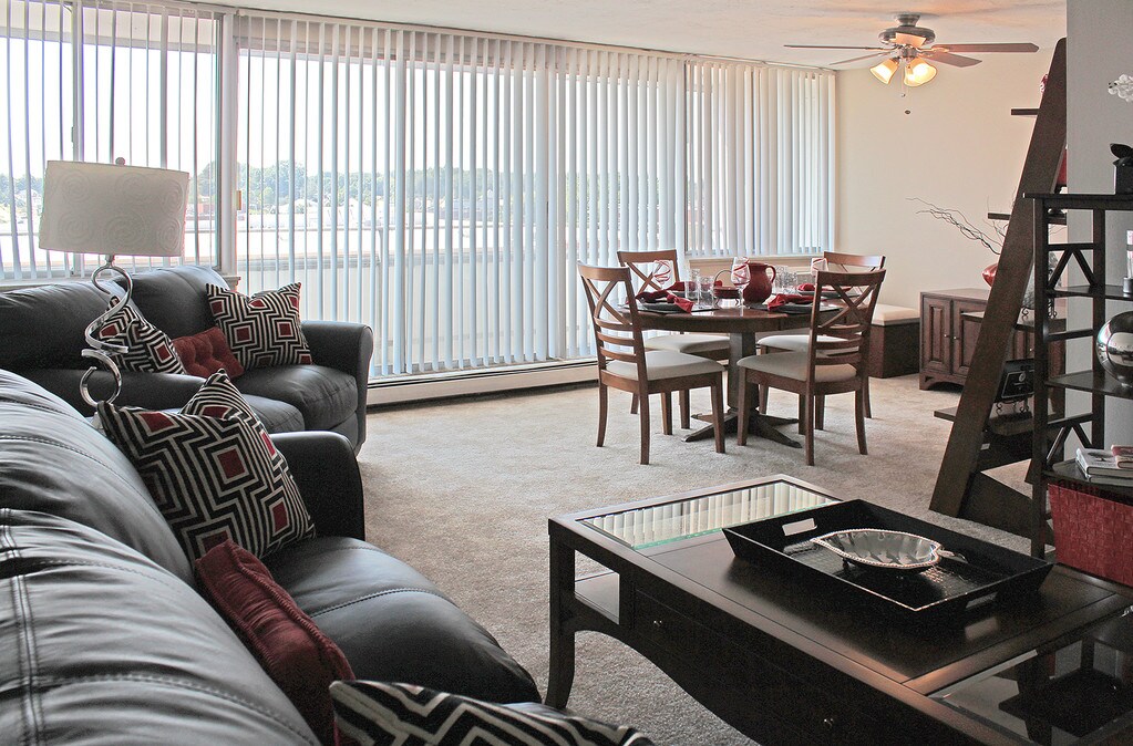 Gates Mills Place Apartments in Mayfield Heights, OH