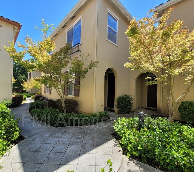 property at 8428 Crystal Walk Cir