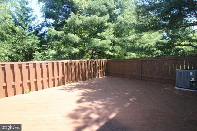 9401 Lost Trail Way in Potomac, MD - Building Photo - Building Photo