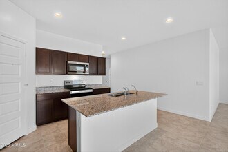30266 N Acacia Dr. in Florence, AZ - Building Photo - Building Photo