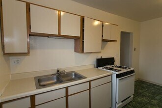 5746 N Winthrop Ave in Chicago, IL - Foto de edificio - Building Photo