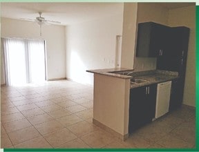 La Joya Estates in Naranja, FL - Foto de edificio - Building Photo