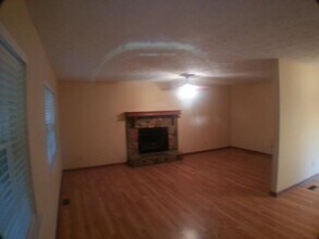 3653 Chestnut Lake Ct in Jonesboro, GA - Building Photo - Building Photo