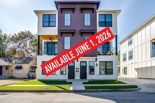 2323 Benbrook Blvd in Fort Worth, TX - Building Photo