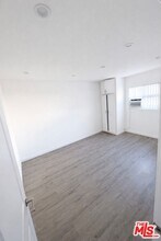 924 N Curson Ave in West Hollywood, CA - Building Photo - Building Photo