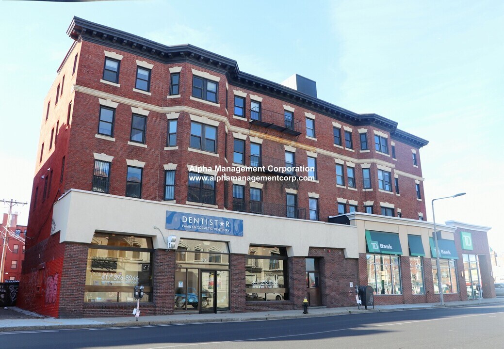 201 Harvard Ave, Unit 1 in Boston, MA - Foto de edificio