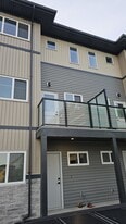 18120-18128 28 Ave SW in Edmonton, AB - Building Photo