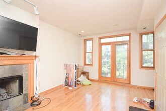 819 N Wood St in Chicago, IL - Building Photo - Building Photo