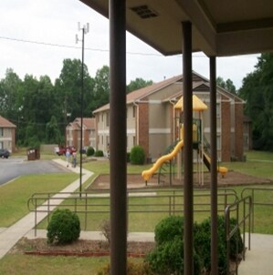Morris Heights Apartments in Statesboro, GA - Building Photo