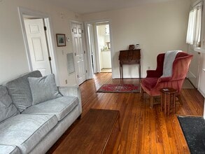 505 Hawke St, Unit 1 in Fredericksburg, VA - Foto de edificio - Building Photo