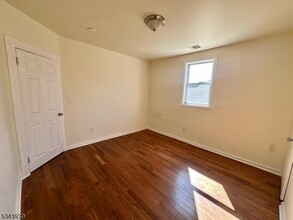 133 Seymour Ave in Newark, NJ - Building Photo - Building Photo
