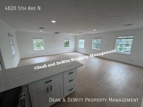 4820 5th Ave N in St. Petersburg, FL - Building Photo - Building Photo