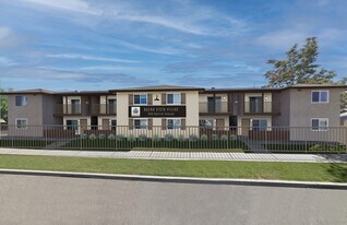 Buena Vista Villas in Hemet, CA - Building Photo