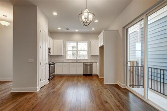 2910 Zach Scott St in Austin, TX - Building Photo - Building Photo