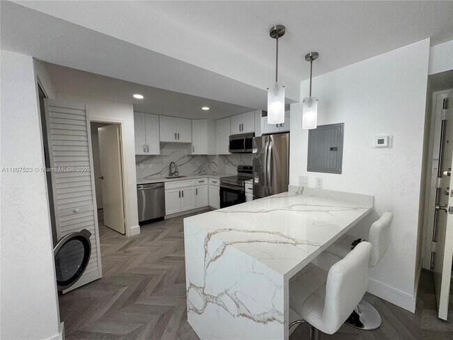 property at 1800 Collins Ave