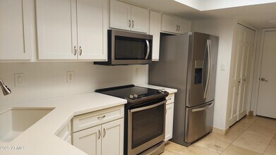 2426 E Palo Verde Dr in Phoenix, AZ - Building Photo - Building Photo