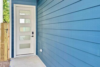 2054 Johanna Crk Dr in Houston, TX - Building Photo - Building Photo