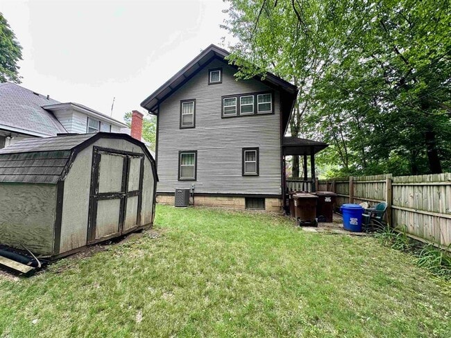 418 Orchard Park in Rockford, IL - Building Photo - Building Photo