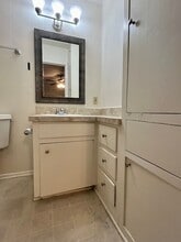 317 College Ave in Weatherford, TX - Foto de edificio - Building Photo