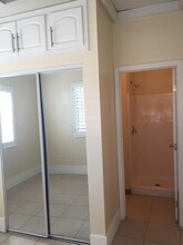 8235 San Fernando Rd, Unit 8235 #1 in Sun Valley, CA - Foto de edificio - Building Photo