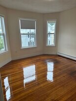 16 Mason St, Unit 2 in Salem, MA - Building Photo