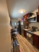 1090 Mayson Turner Rd NW, Unit Gem in Atlanta, GA - Building Photo