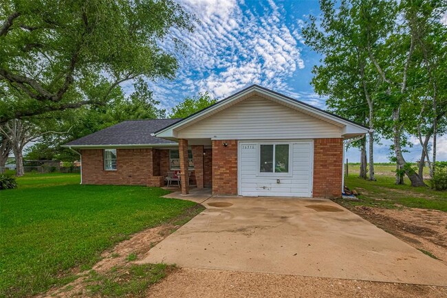 property at 16316 TX-36