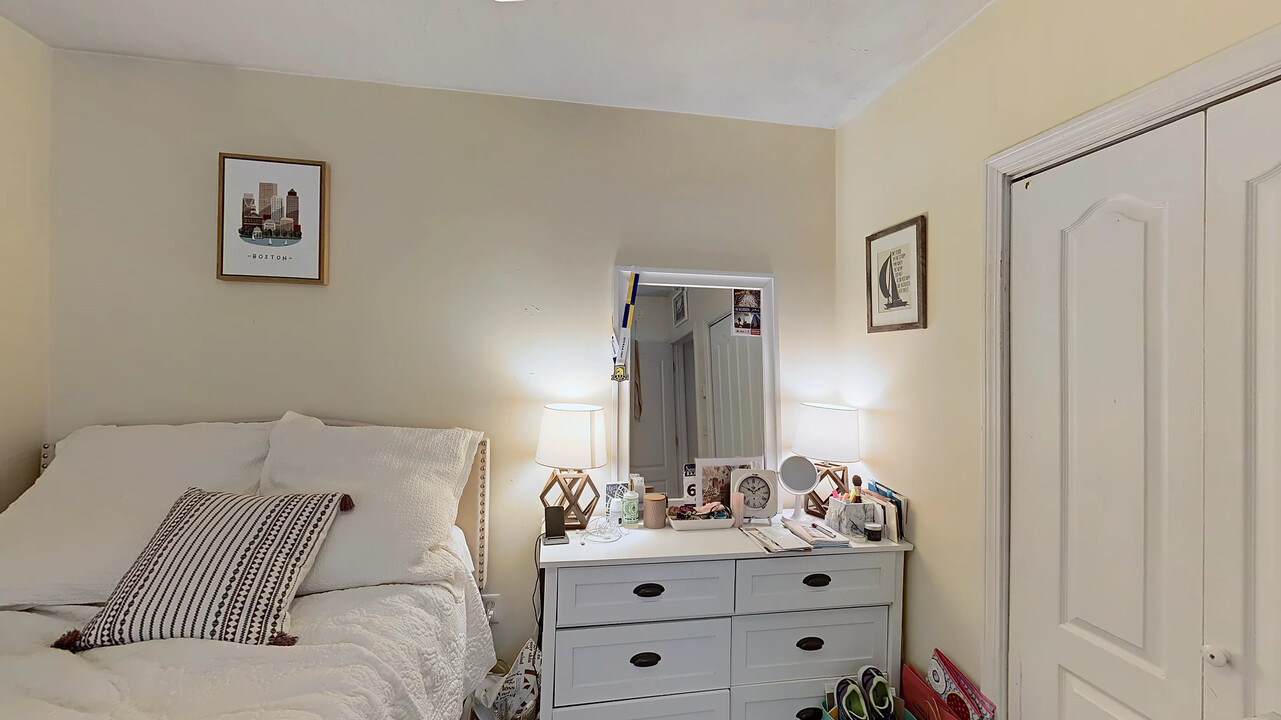 85 Prince St, Unit 12 in Boston, MA - Building Photo