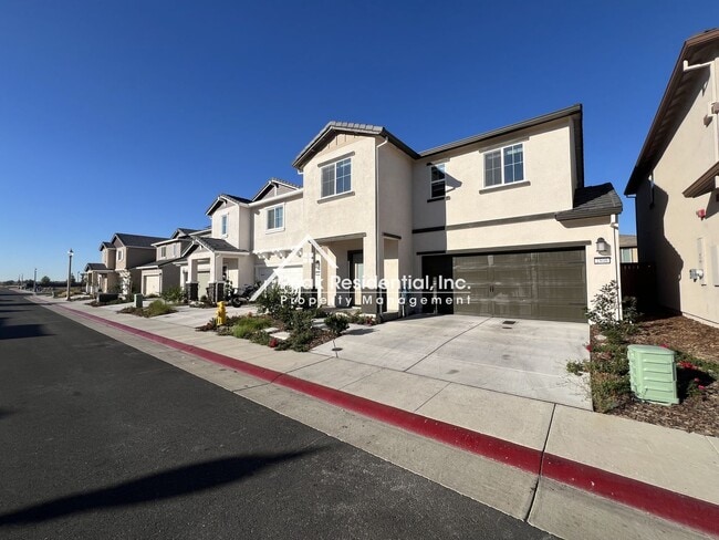 2808 Bedell St in Lincoln, CA - Foto de edificio - Building Photo