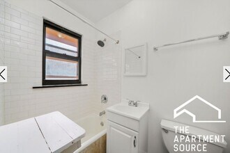 2651 N Spaulding Ave, Unit 2 in Chicago, IL - Foto de edificio - Building Photo