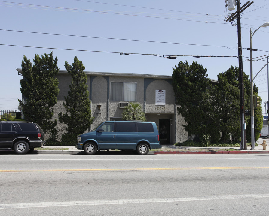 12850 Branford St in Pacoima, CA - Building Photo