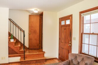 1913 Douglas Ave in Ames, IA - Building Photo - Building Photo