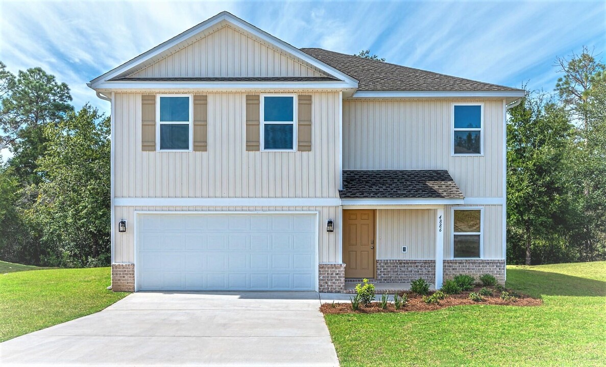 4886 Kensington Ln in Crestview, FL - Foto de edificio