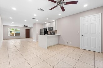 3568 Carlton Rd in Lake Worth Beach, FL - Building Photo - Building Photo