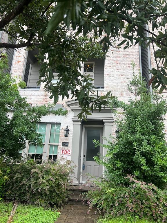 property at 1005 St Charles St