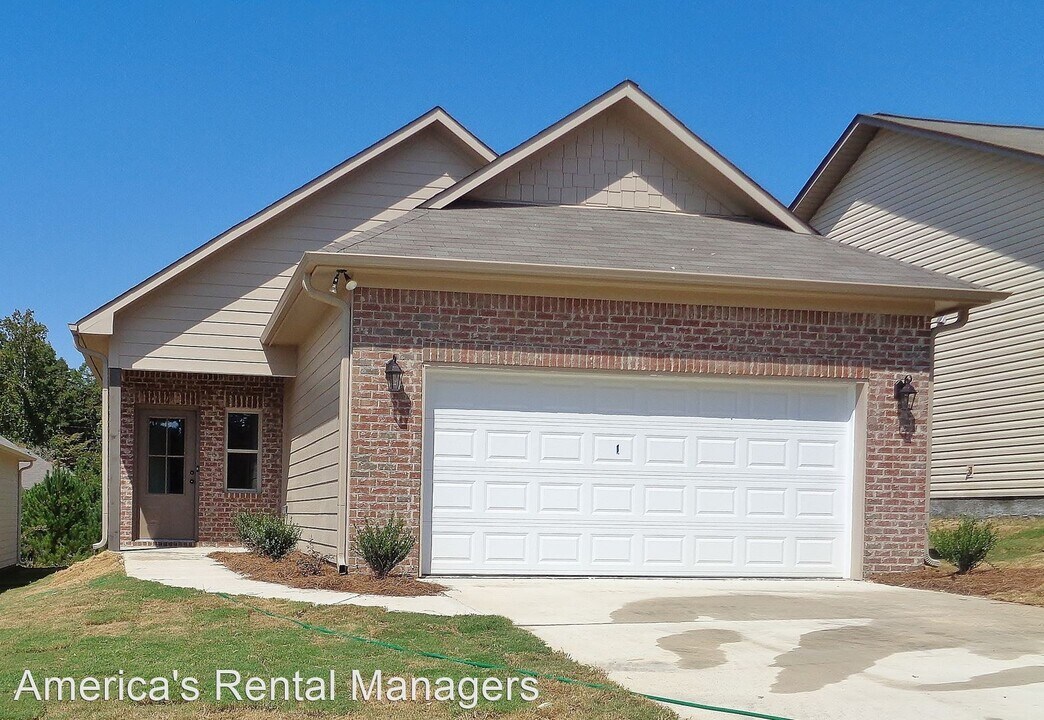 935 Maple Trace Photo