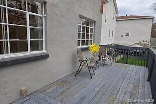 85 Front St in Nyack, NY - Building Photo