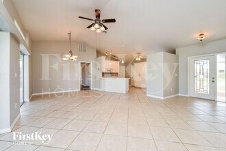 1723 SW 43rd St in Cape Coral, FL - Building Photo - Building Photo