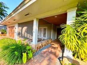 1 Balfour Rd E in Palm Beach Gardens, FL - Building Photo - Building Photo