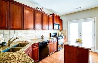 217 16th St NW in Atlanta, GA - Building Photo - Building Photo