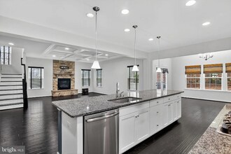 4401 Weejun Loop in Woodbridge, VA - Building Photo - Building Photo