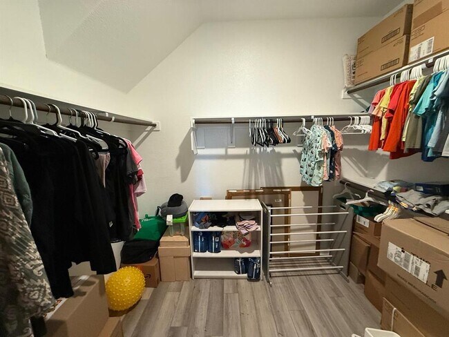 property at 2202 Rocoso Trl