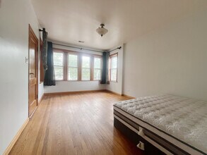 2724 W Pope John Paul II Dr in Chicago, IL - Building Photo - Building Photo