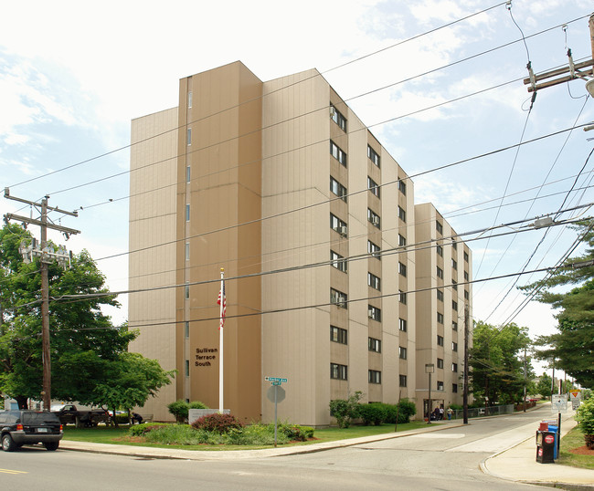 Sullivan Terrace South in Nashua, NH - Building Photo - Building Photo