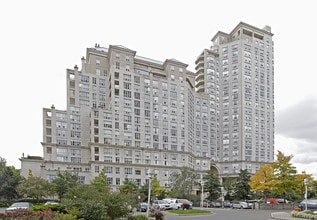 Grand Harbour in Toronto, ON - Building Photo - Building Photo