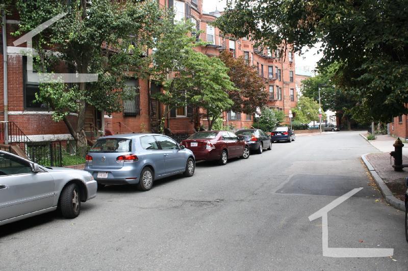 5 Symphony Rd, Unit 1 in Boston, MA - Building Photo