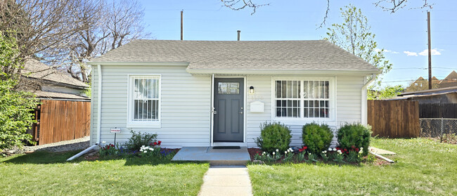 property at 1370 Quitman St