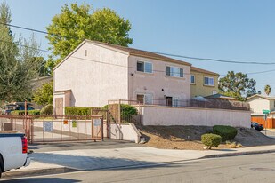 Vista Del Sol in El Cajon, CA - Foto de edificio - Building Photo